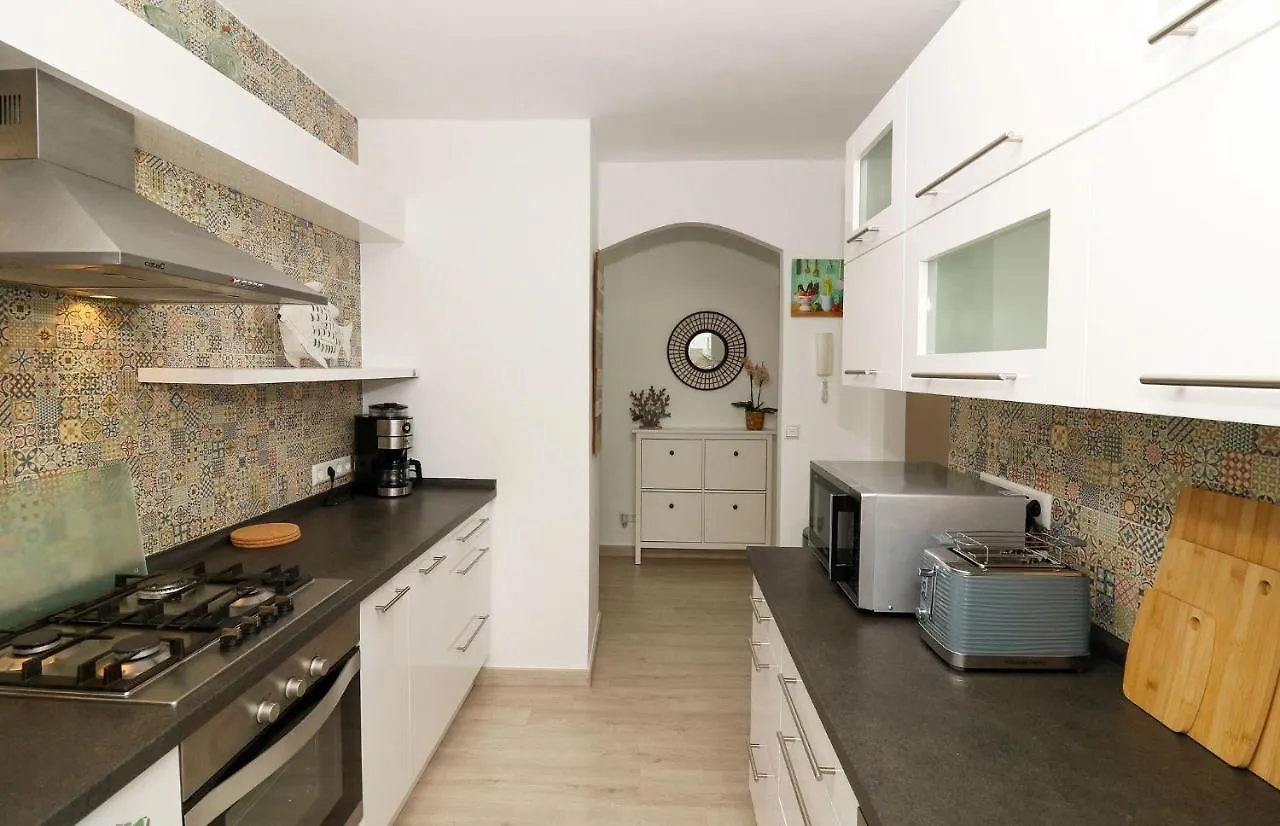 Family Apartment Walking Distance To The Sea And All Amenities Sitio de Calahonda