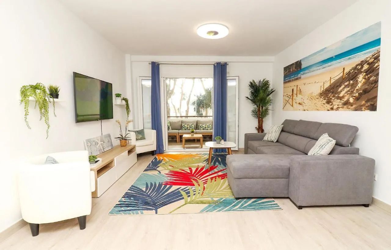 Family Apartment Walking Distance To The Sea And All Amenities Sitio de Calahonda