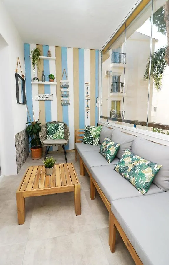 Family Apartment Walking Distance To The Sea And All Amenities Sitio de Calahonda