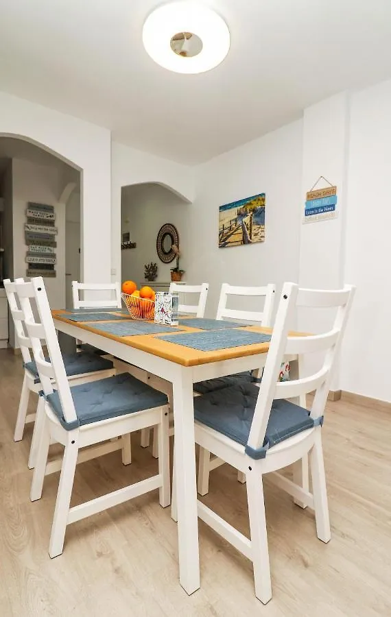 Family Apartment Walking Distance To The Sea And All Amenities Sitio de Calahonda
